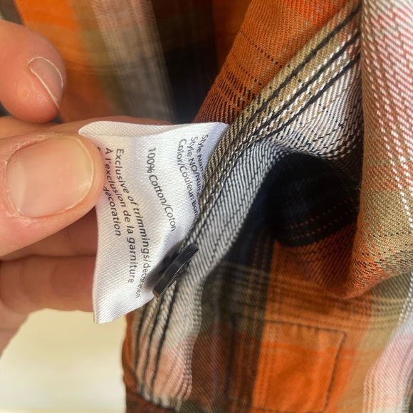 Button-down Long Sleeve - Picture 2 of 4